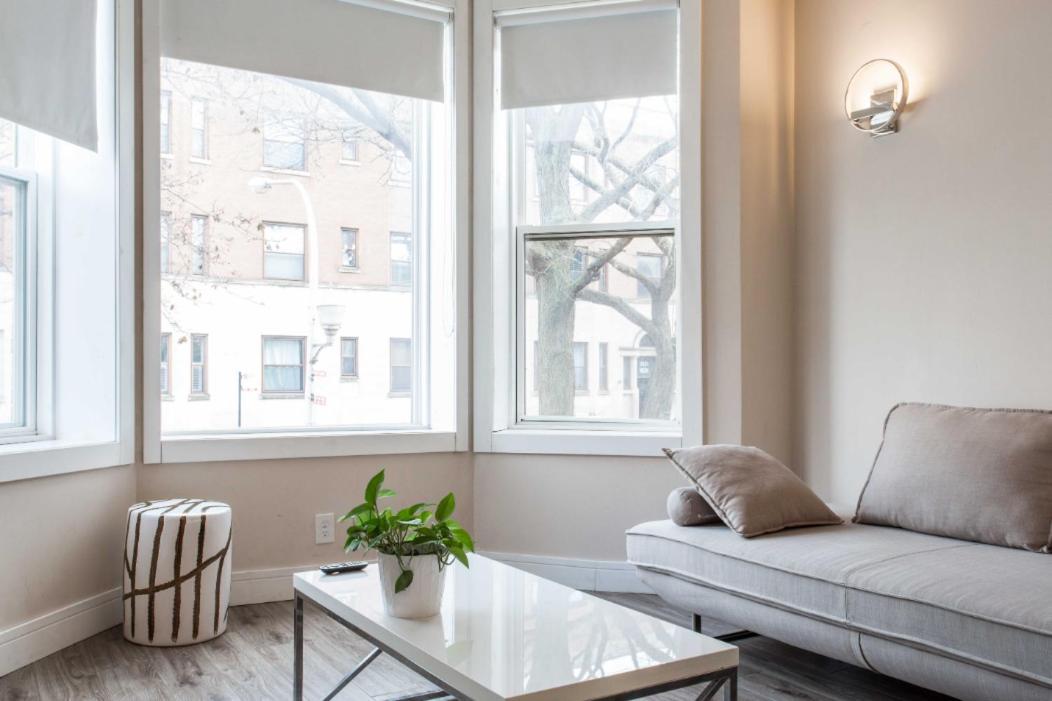 The Double Play - 1 Min Walk To Wrigley! Spacious 2Br - Perfect For Cubs Fans! Чикаго Экстерьер фото
