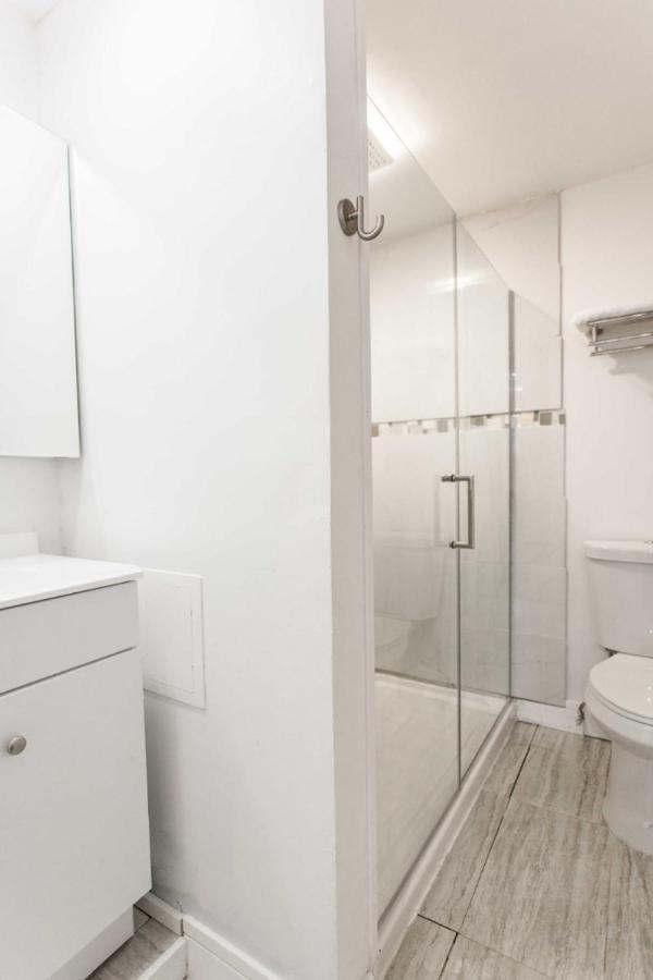 The Double Play - 1 Min Walk To Wrigley! Spacious 2Br - Perfect For Cubs Fans! Чикаго Экстерьер фото